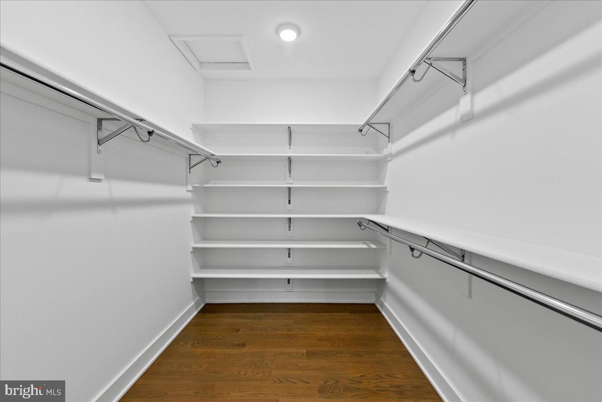 GARDEN CITY - Residential