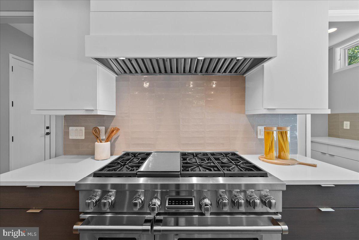 GARDEN CITY - Residential