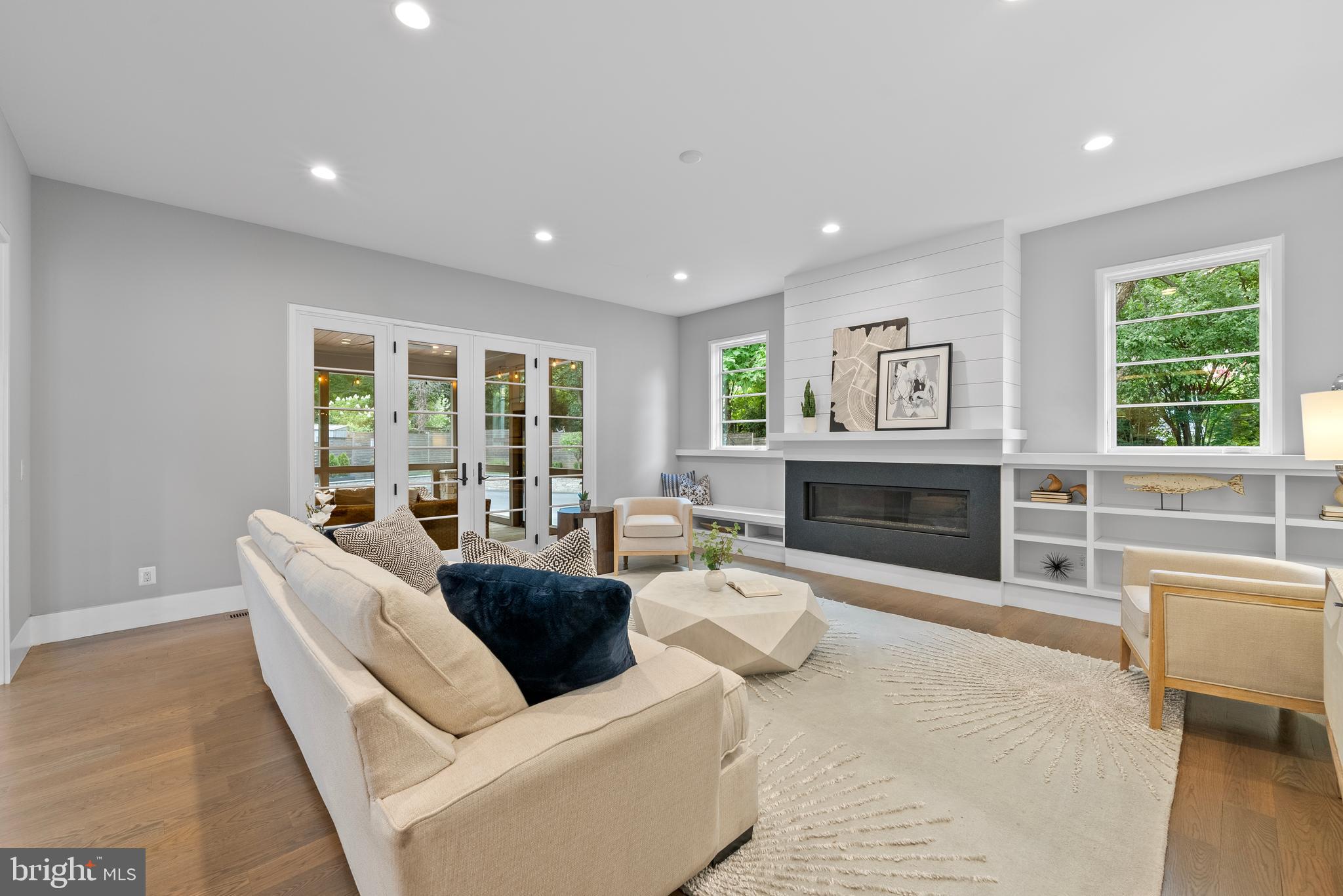 GARDEN CITY - Residential