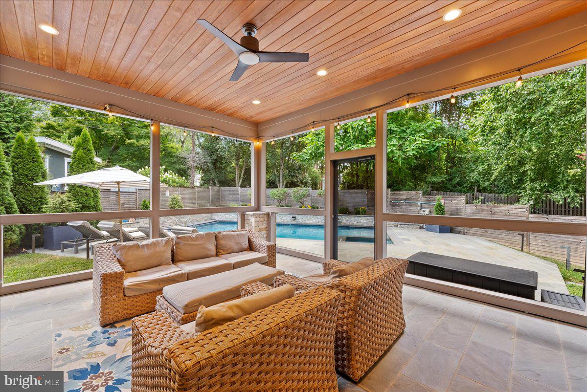 GARDEN CITY - Residential