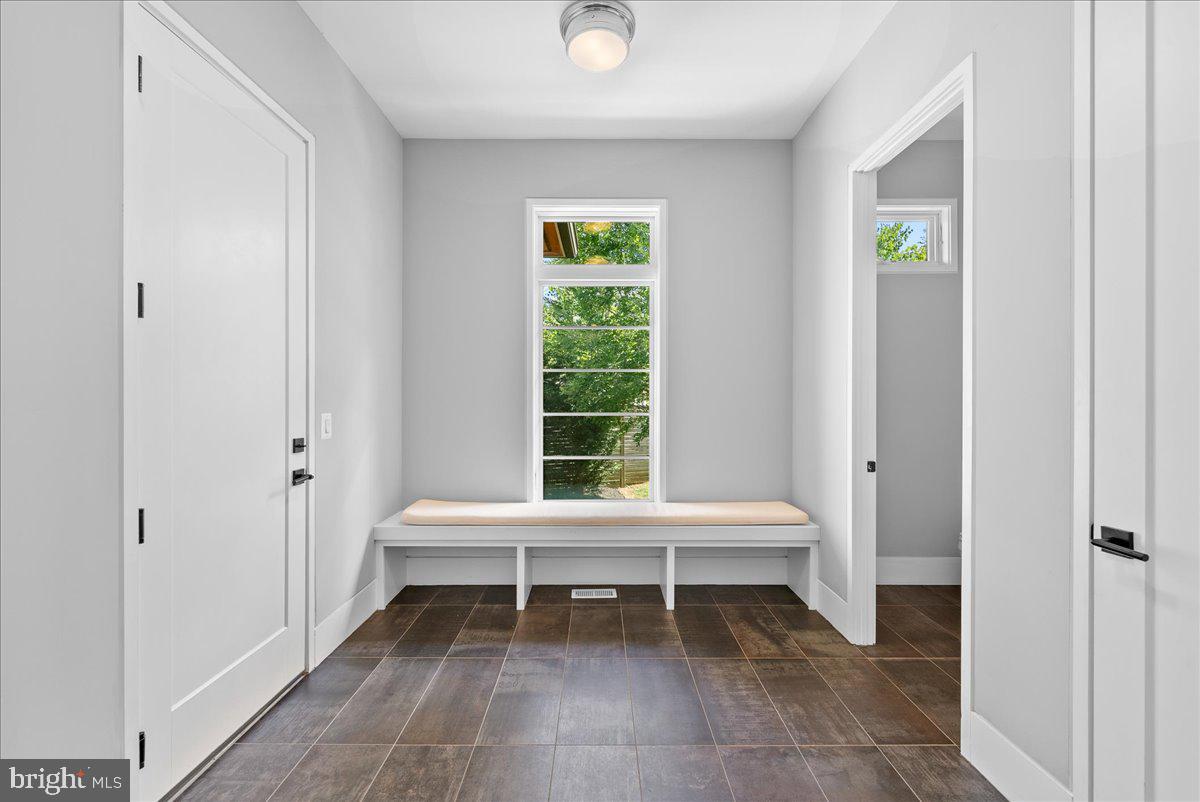 GARDEN CITY - Residential