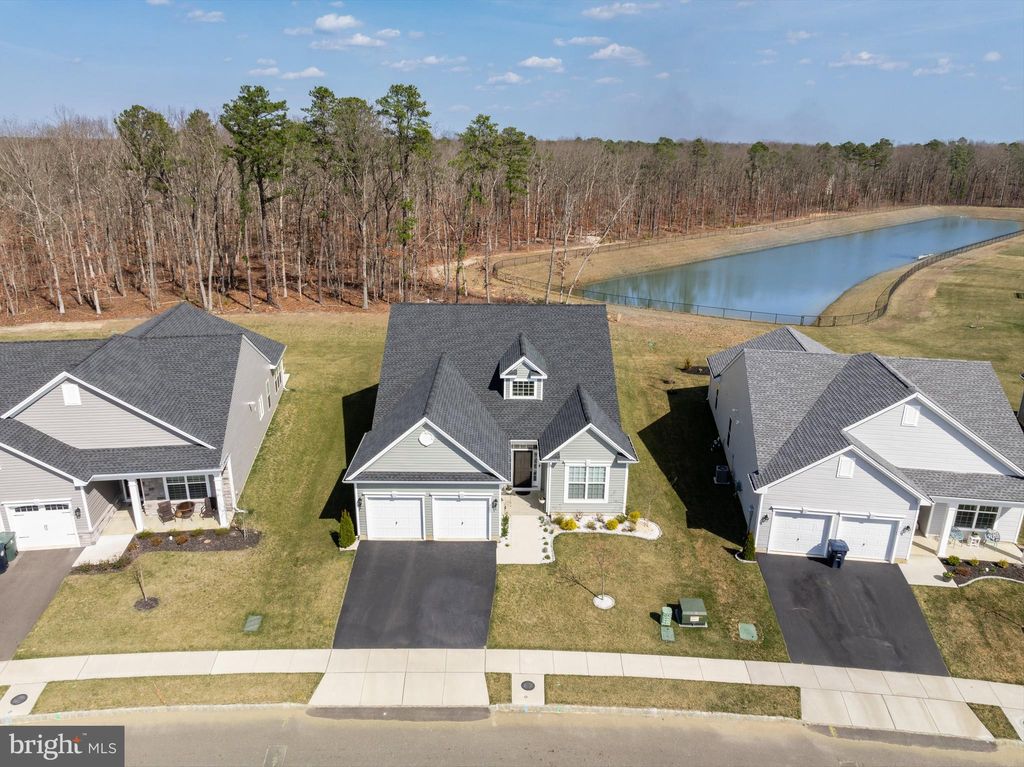 Photo of 3555 Castleton Dr, WILLIAMSTOWN, NJ 08094 (MLS # NJGL2062632)