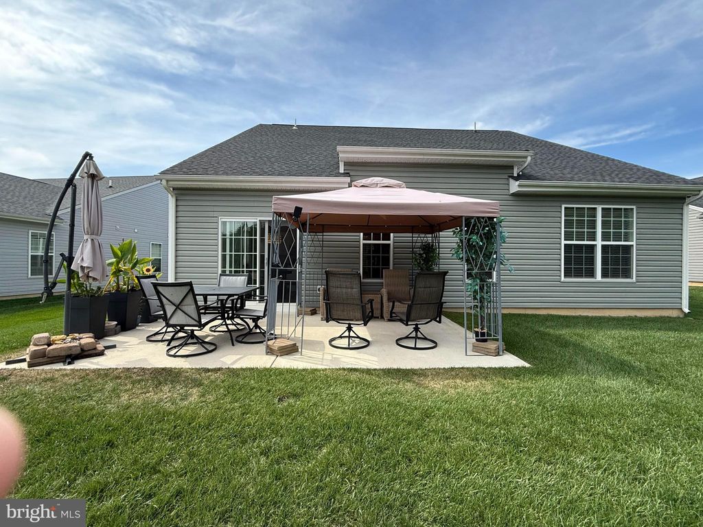 Photo of 3555 Castleton Dr, WILLIAMSTOWN, NJ 08094 (MLS # NJGL2062632)
