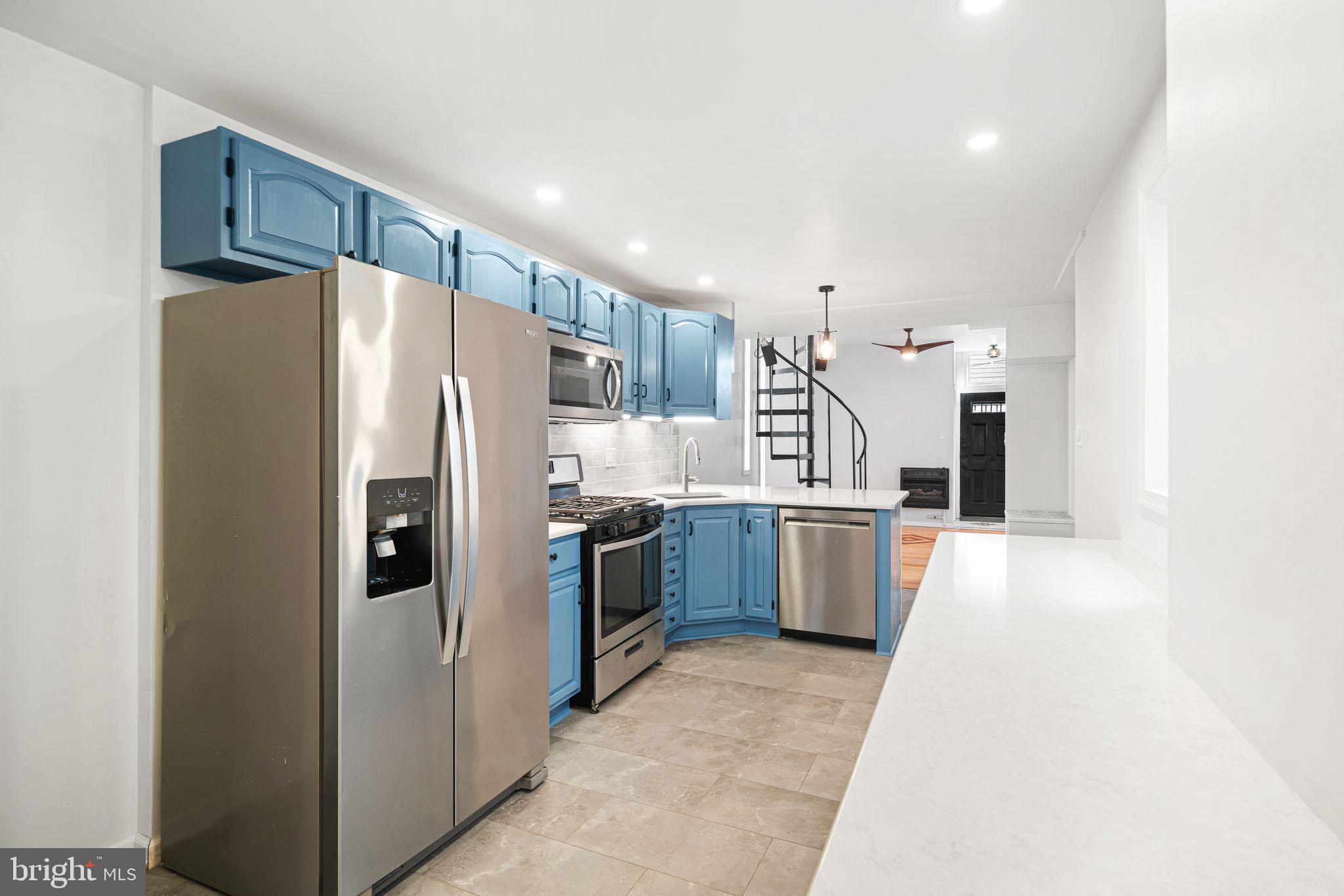 POINT BREEZE - Residential