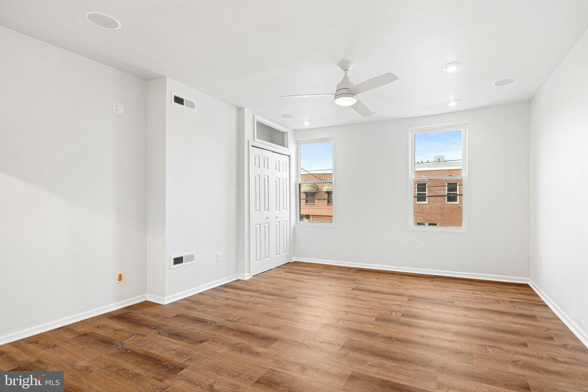 POINT BREEZE - Residential