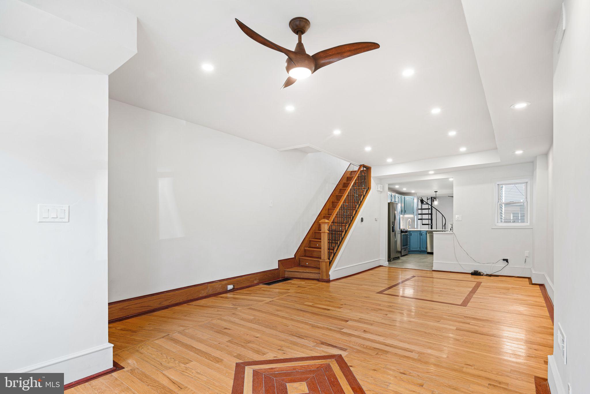 POINT BREEZE - Residential