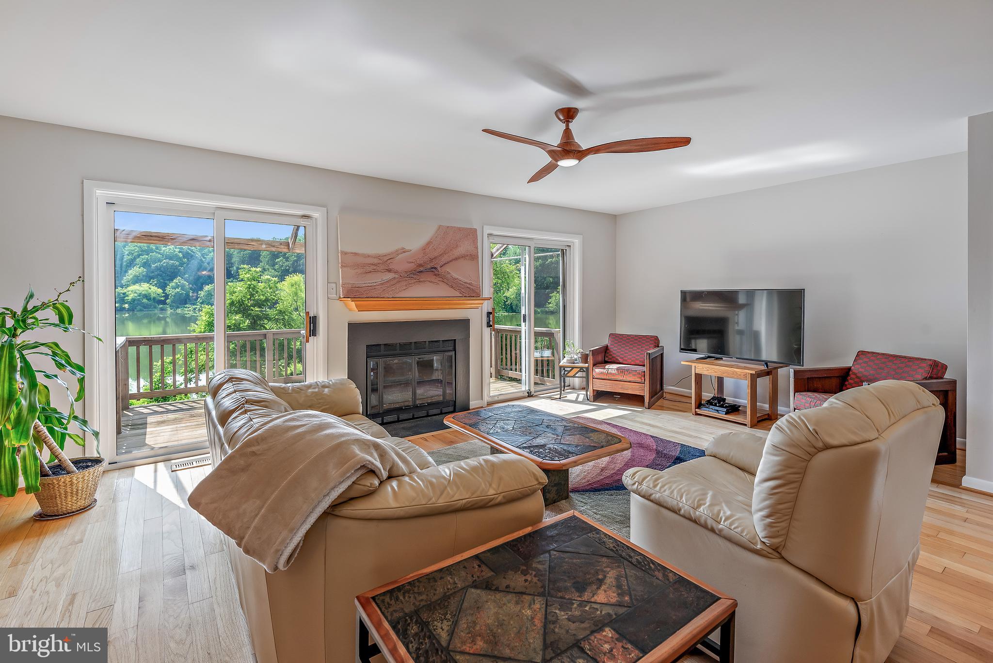 VILLAGE OF OWEN BROWN - Residential Lease