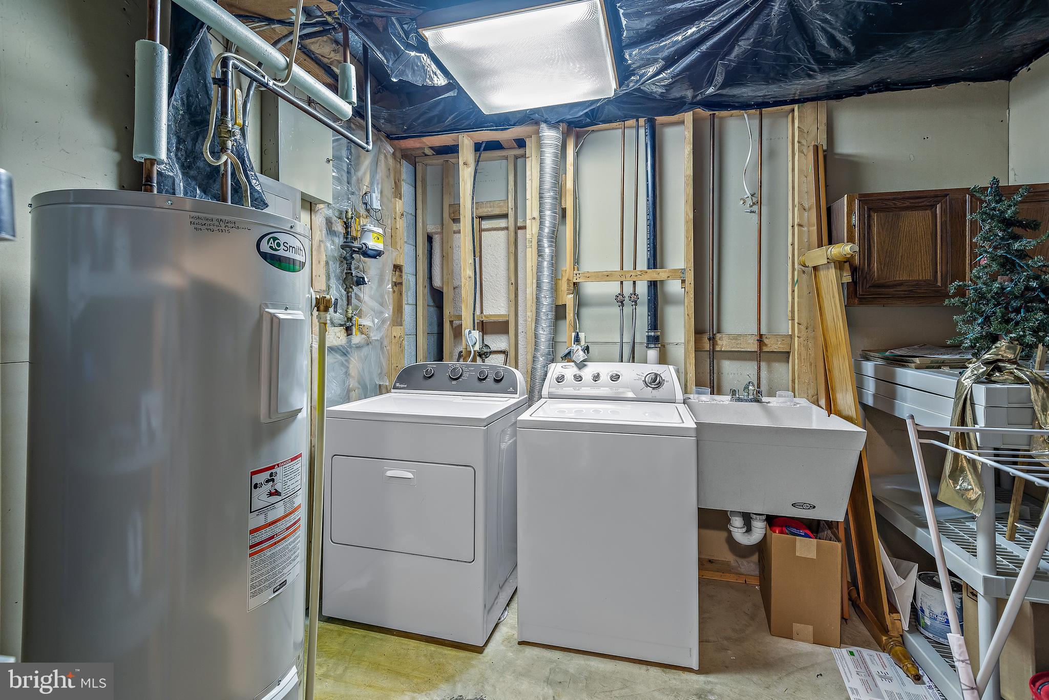 VILLAGE OF OWEN BROWN - Residential Lease