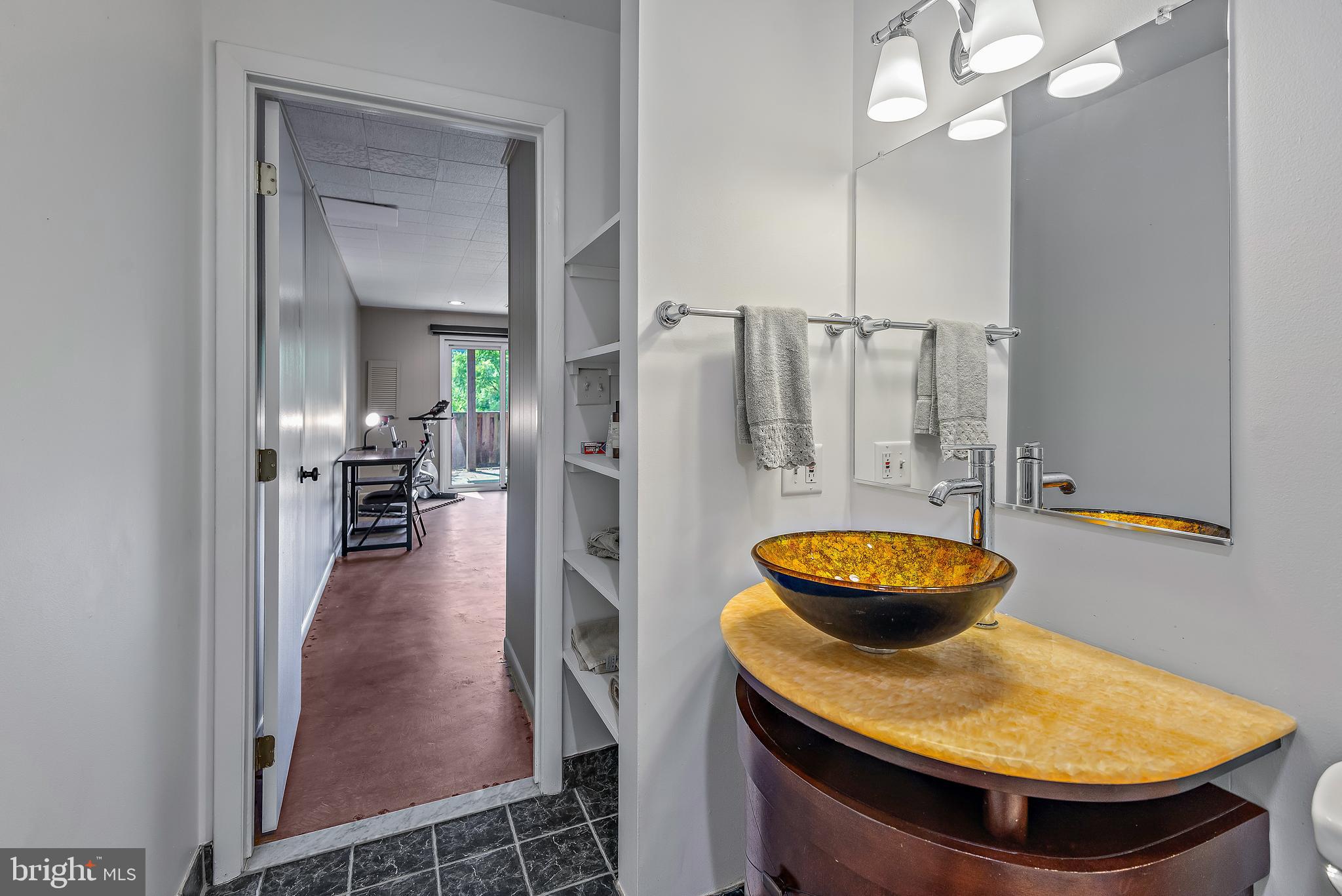 VILLAGE OF OWEN BROWN - Residential Lease