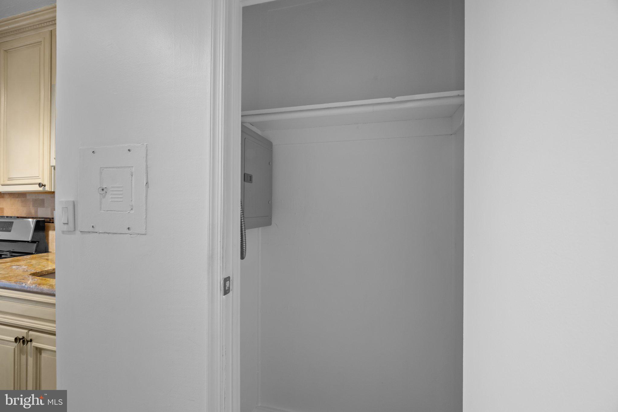 ELKINS PARK HOUSE - Residential