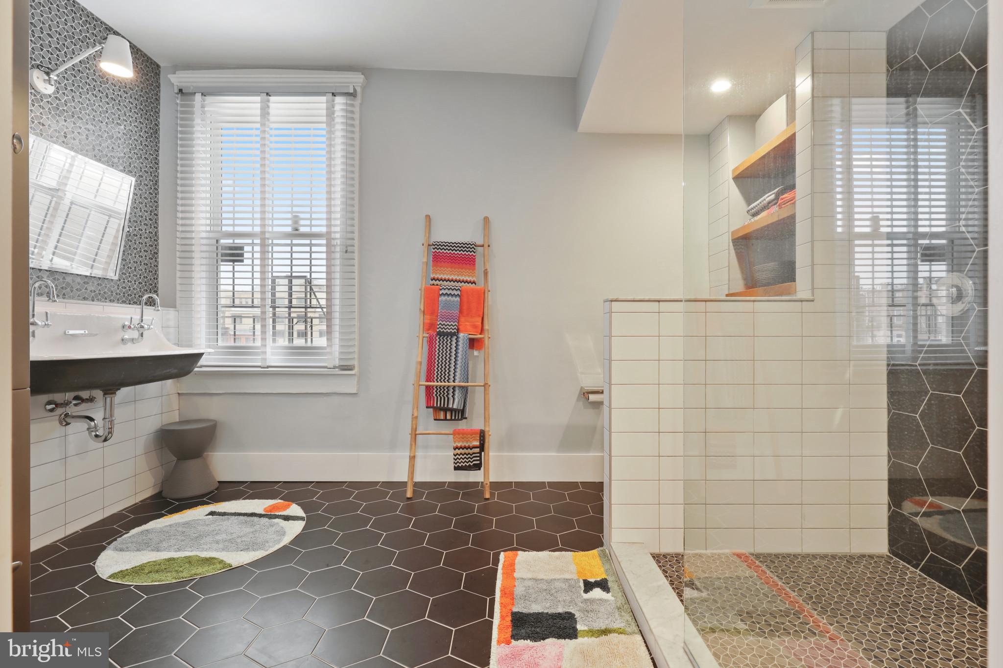 MOUNT VERNON PLACE HISTORIC DISTRICT - Commercial Sale