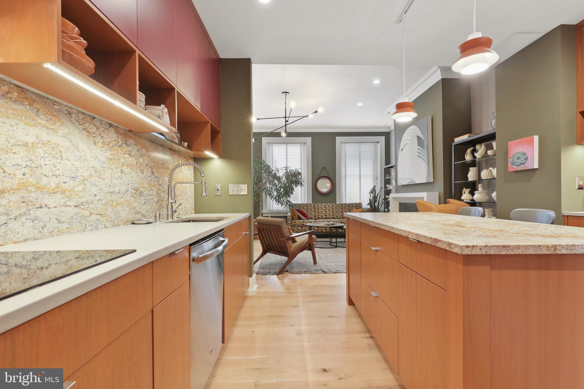 MOUNT VERNON PLACE HISTORIC DISTRICT - Commercial Sale