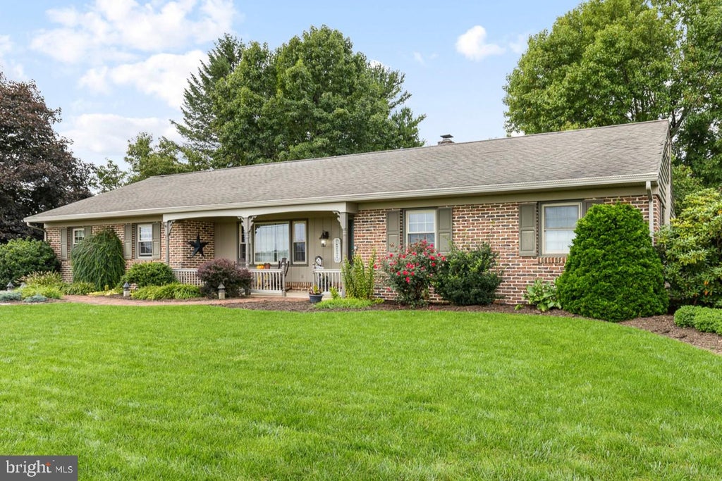 Photo of 1736 Lincoln Gardens Road, EPHRATA, PA 17522 (MLS # PALA2096626)