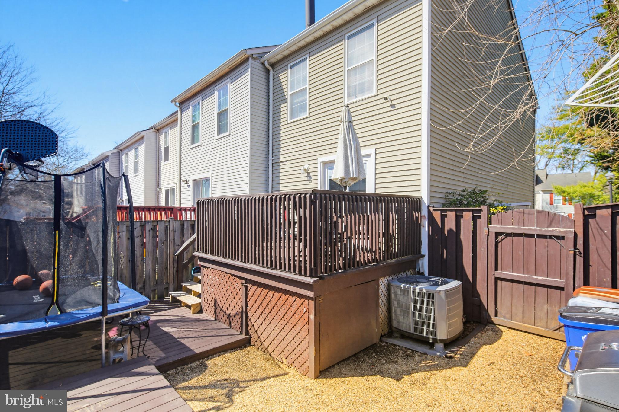 MARBLE HILL - Residential