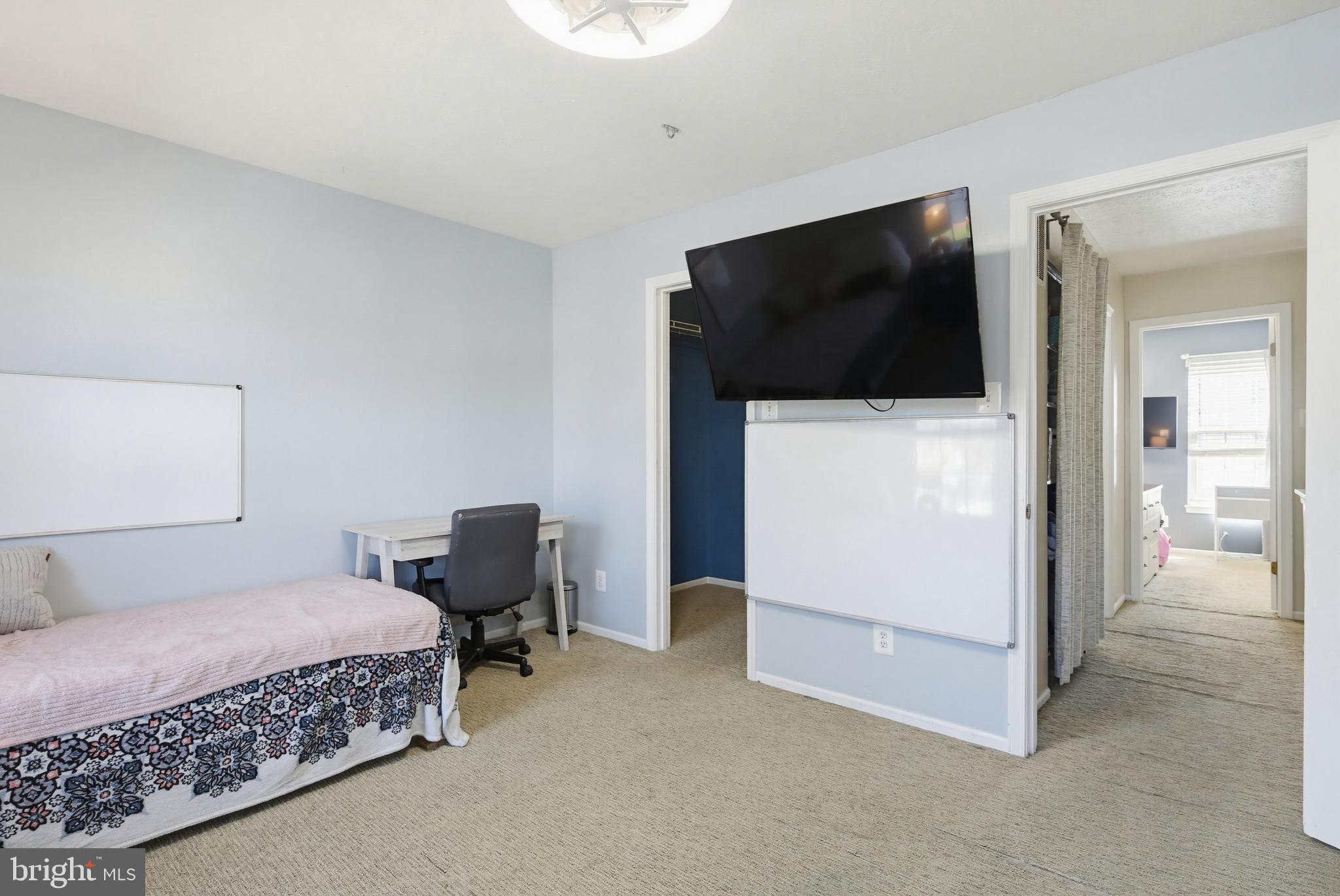 MARBLE HILL - Residential