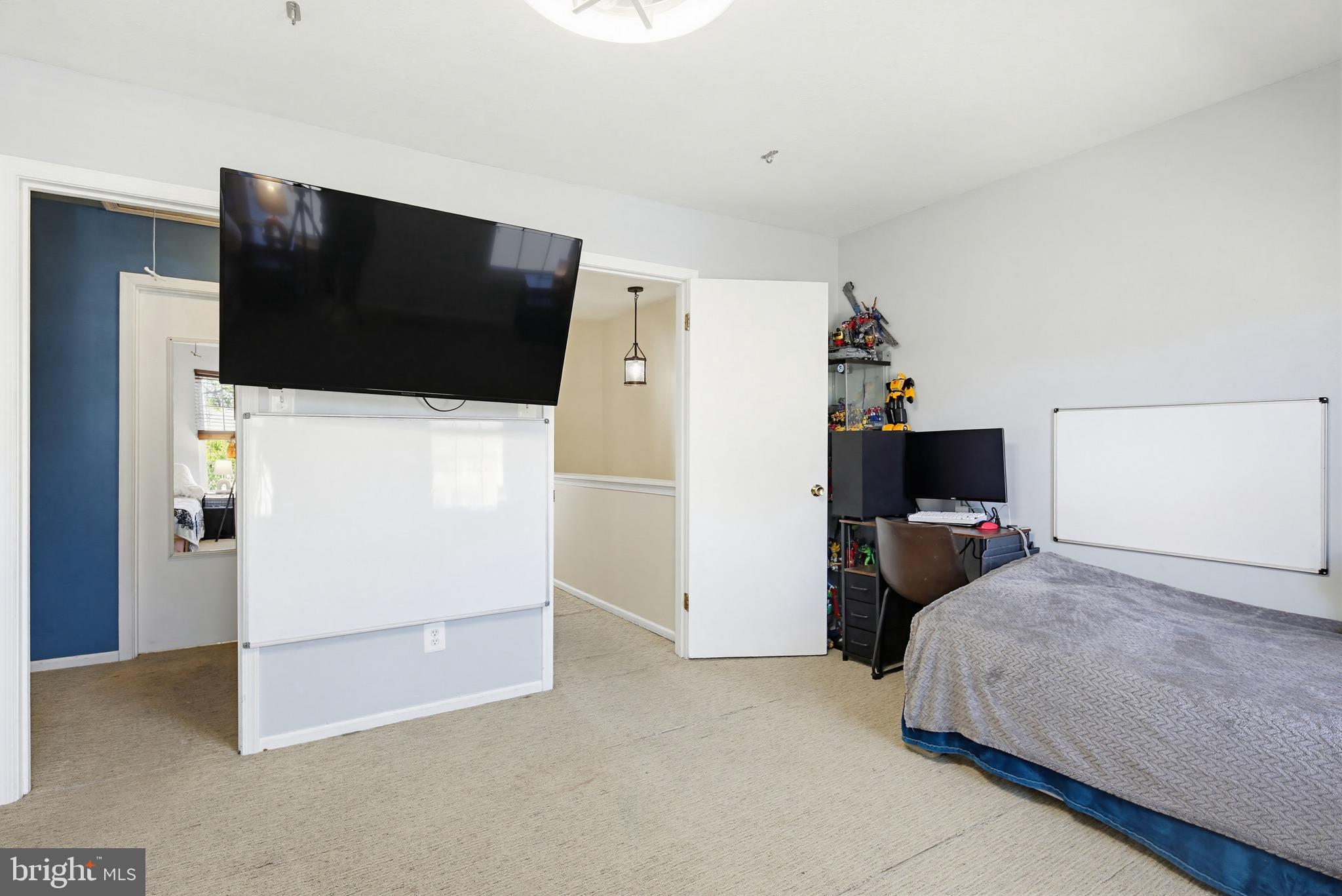 MARBLE HILL - Residential