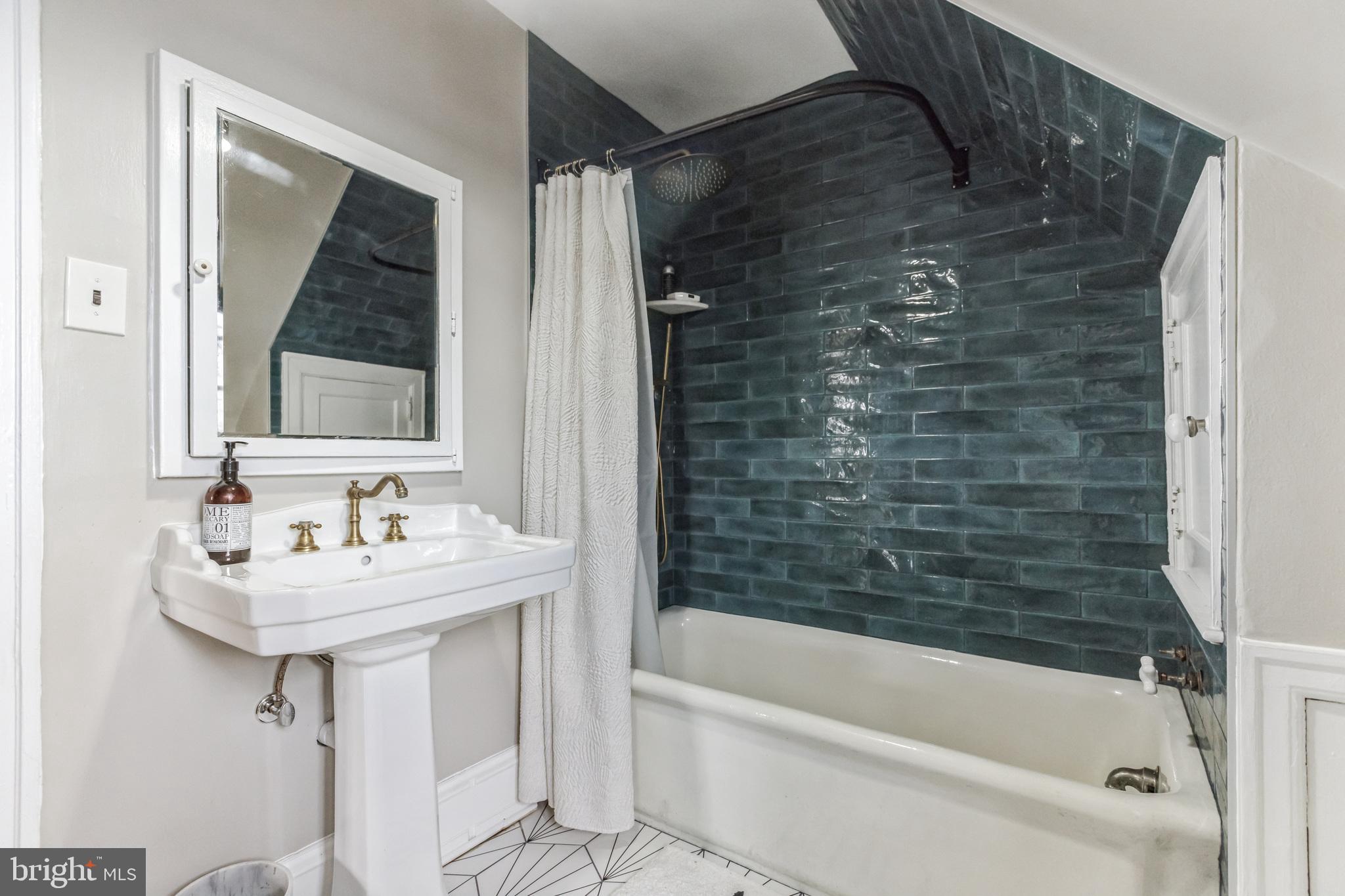 EAST MT AIRY - Residential