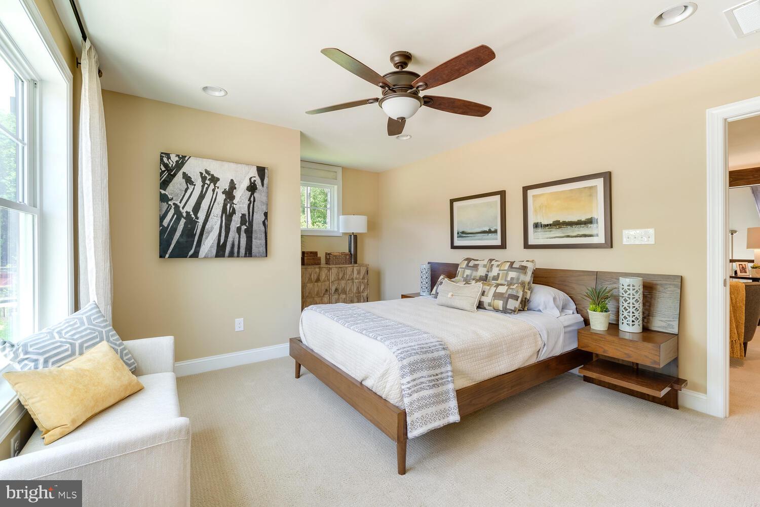 PENINSULA LAKES - Residential