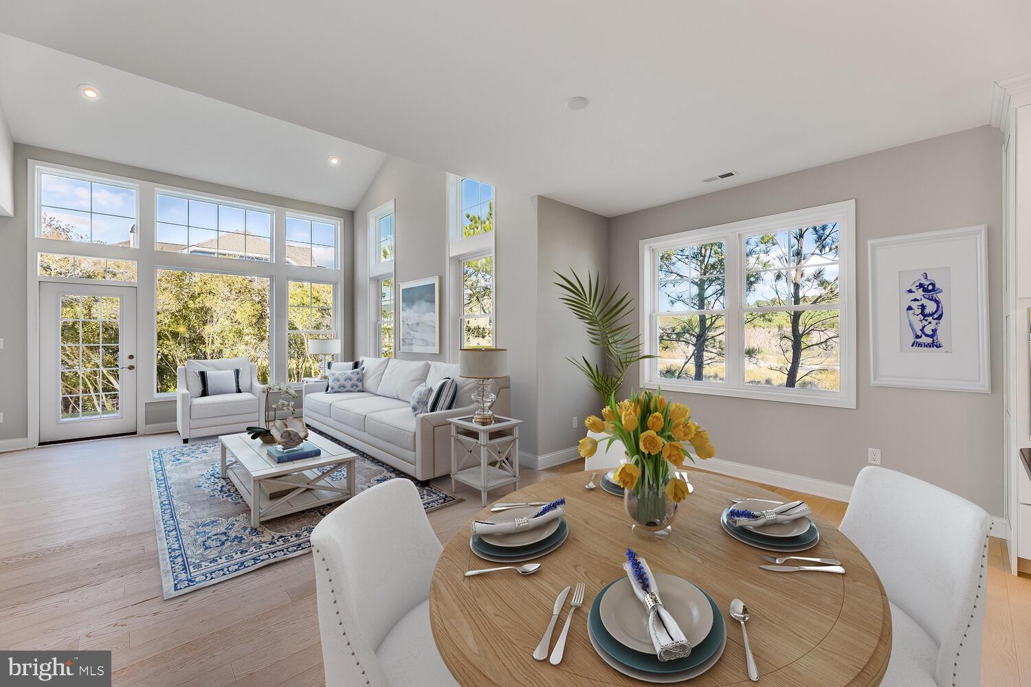 PENINSULA LAKES - Residential