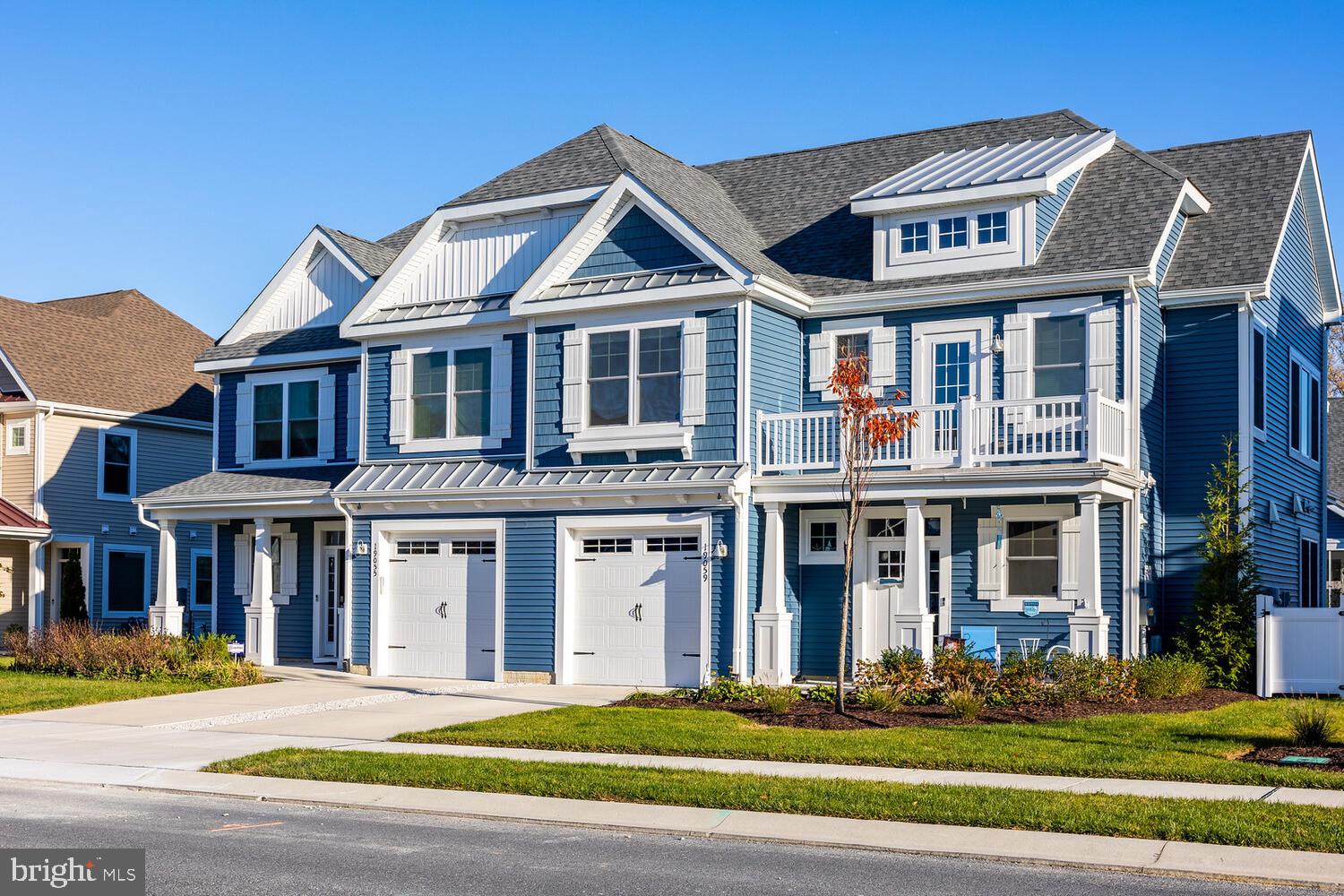 PENINSULA LAKES - Residential