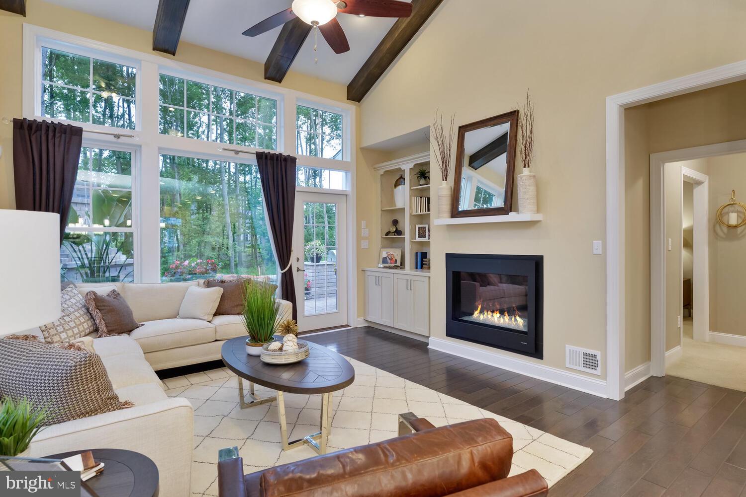 PENINSULA LAKES - Residential