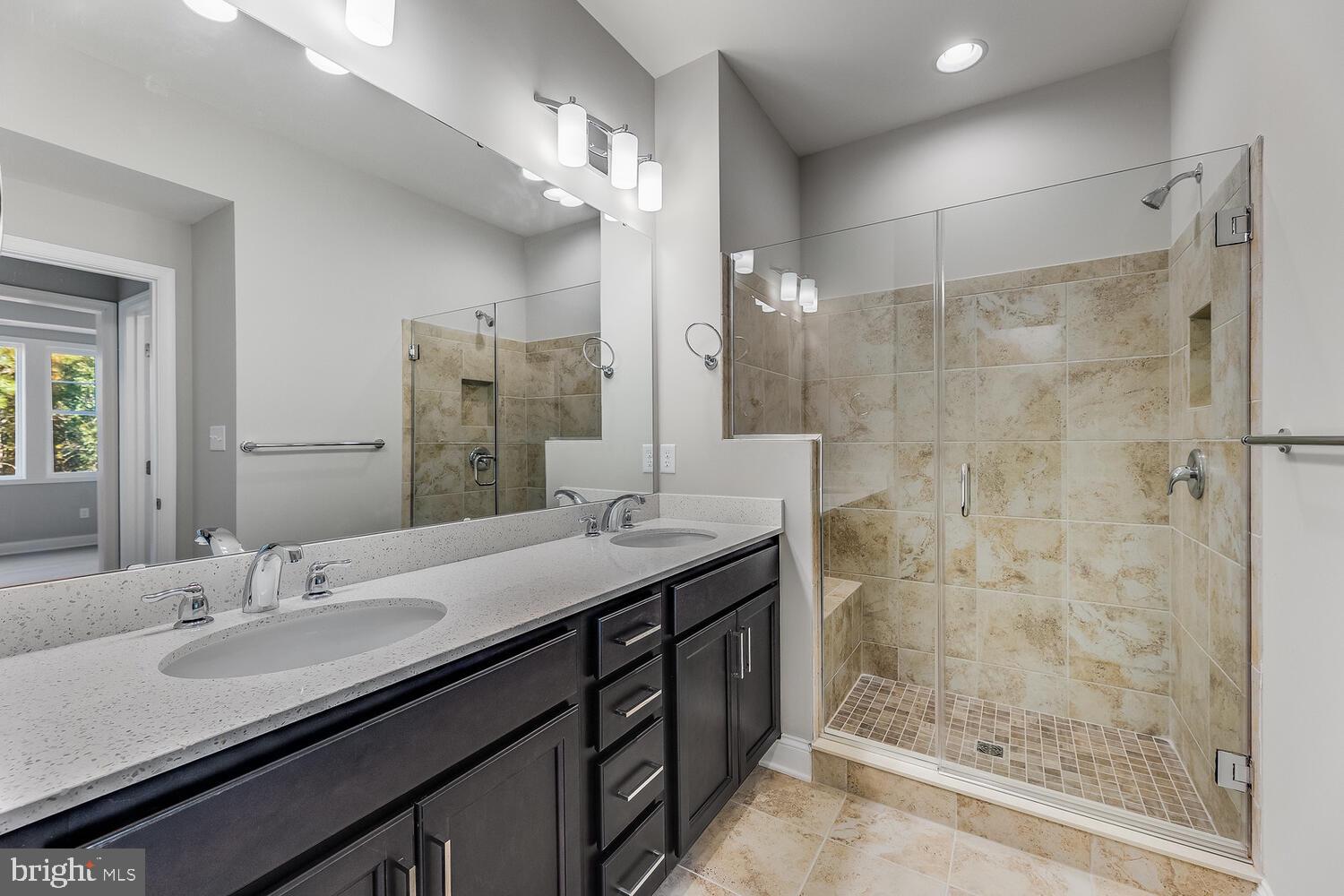 PENINSULA LAKES - Residential