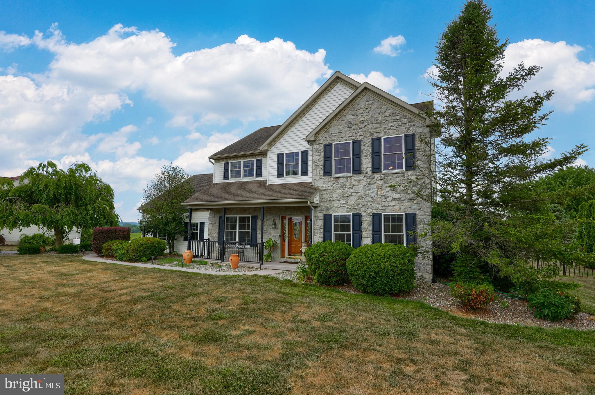 MAYTOWN - Residential