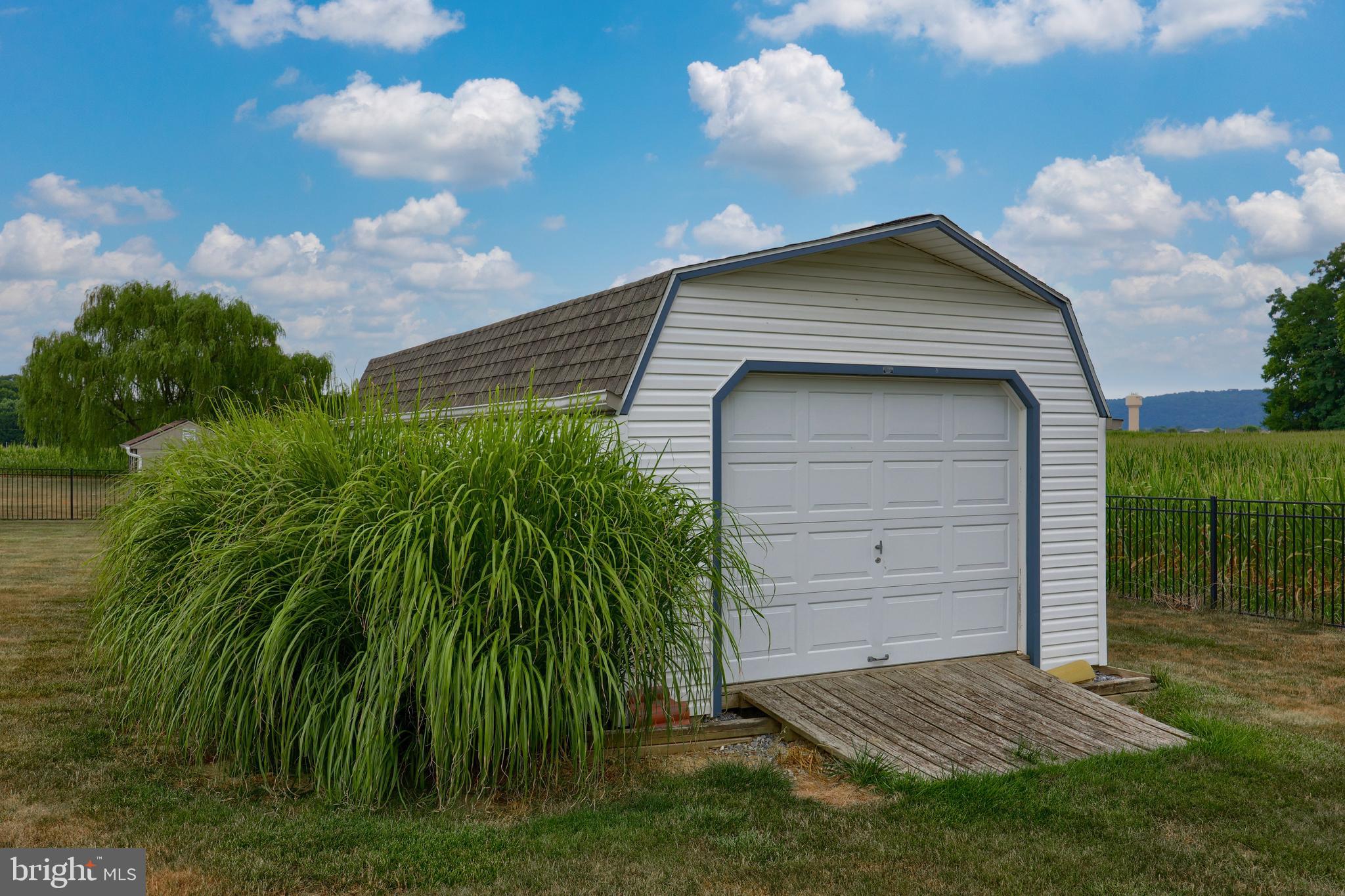 MAYTOWN - Residential