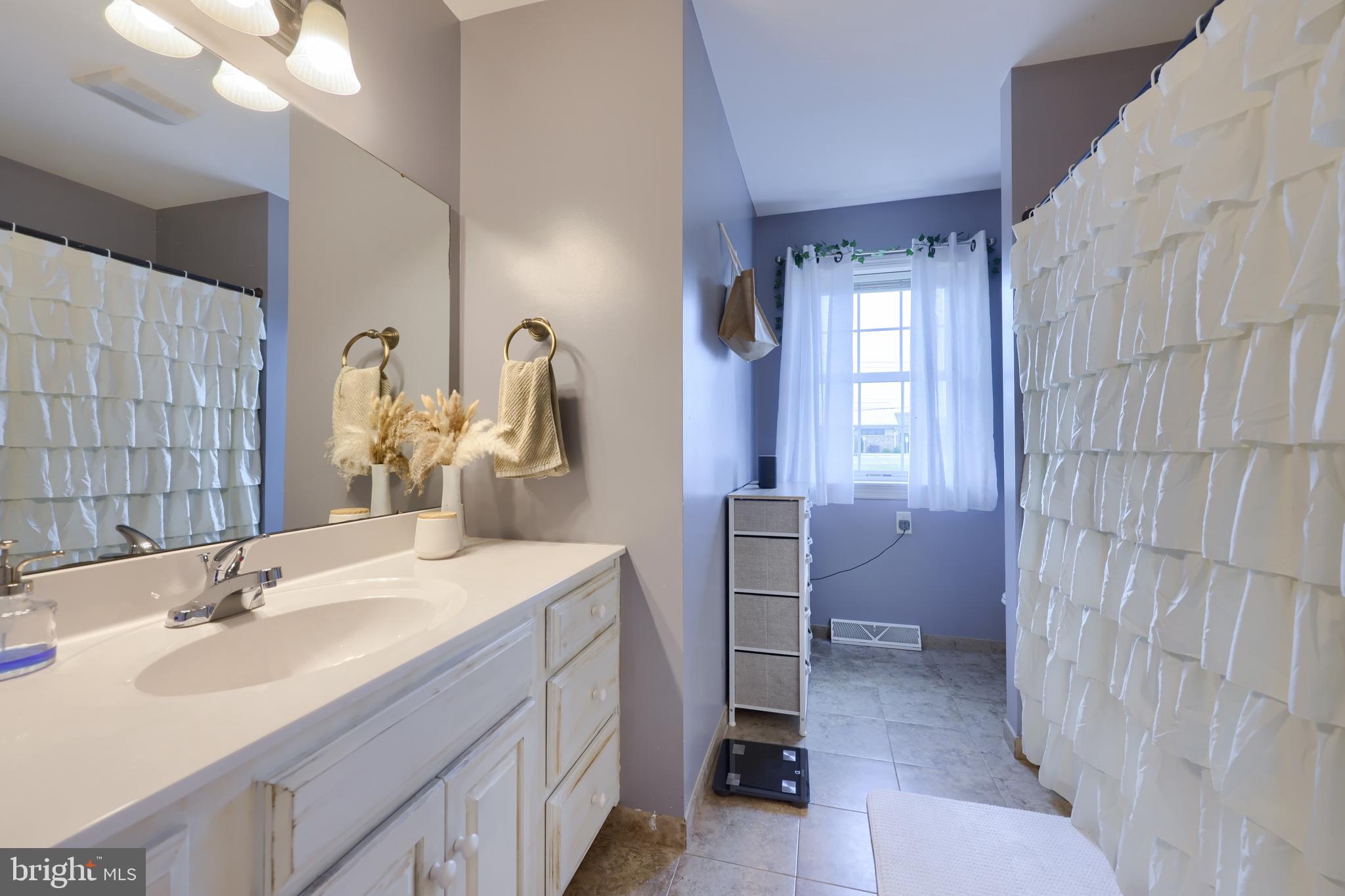 MAYTOWN - Residential