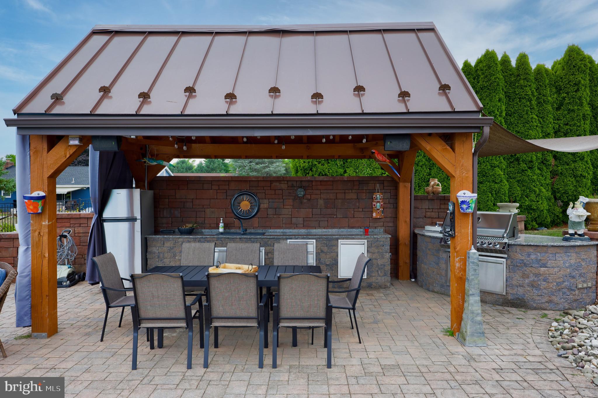 MAYTOWN - Residential