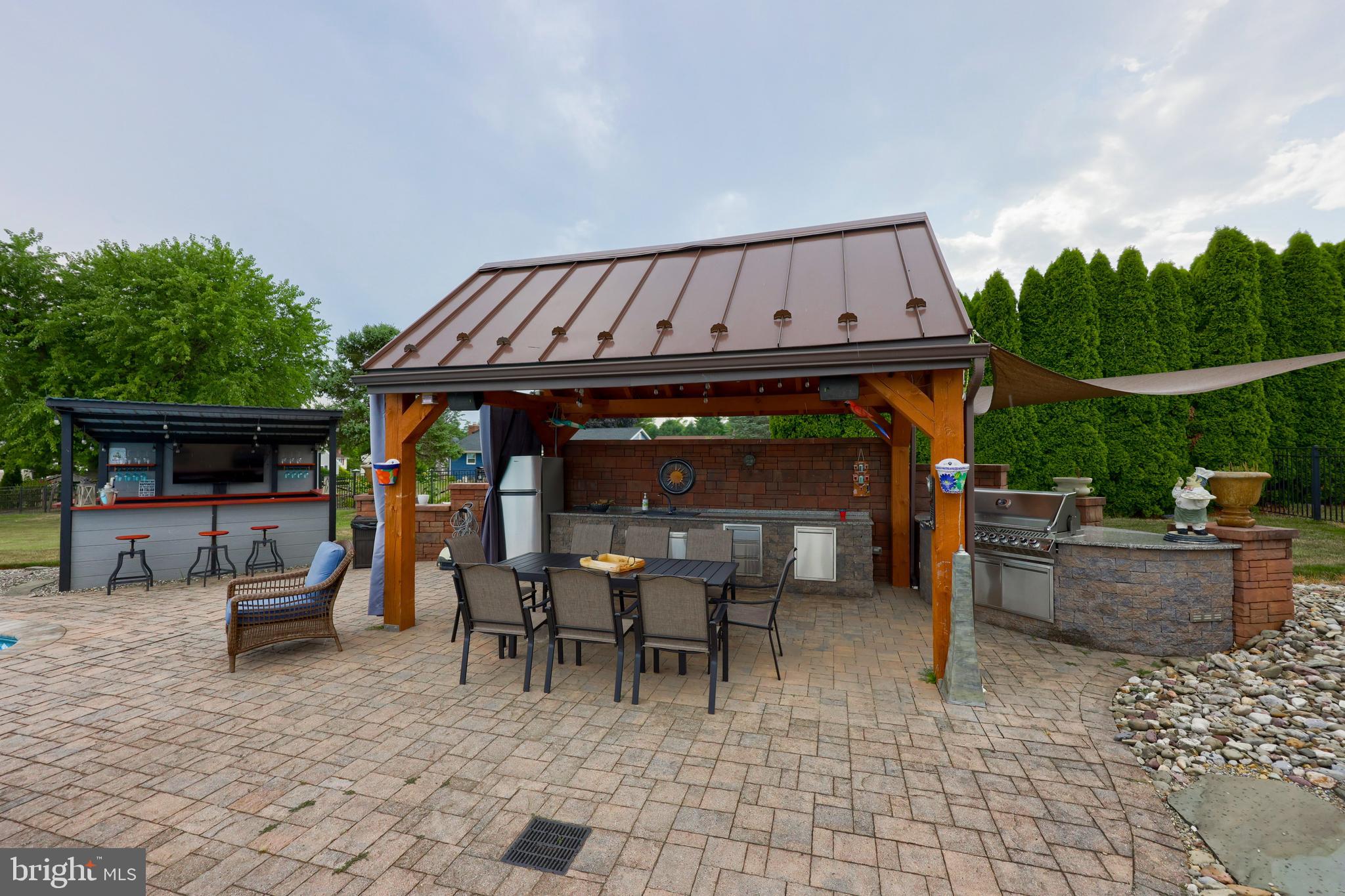 MAYTOWN - Residential