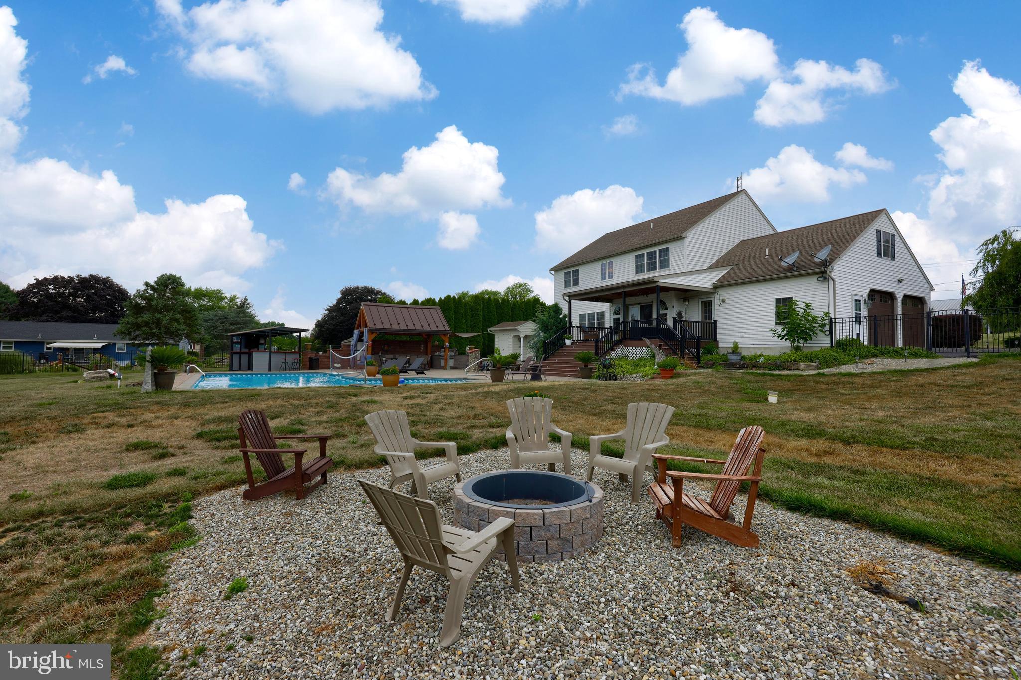 MAYTOWN - Residential