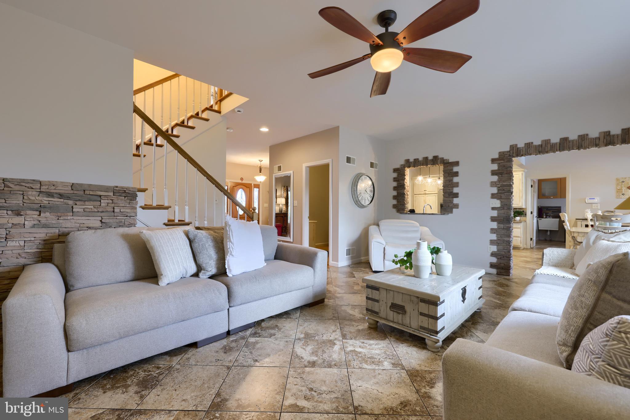 MAYTOWN - Residential