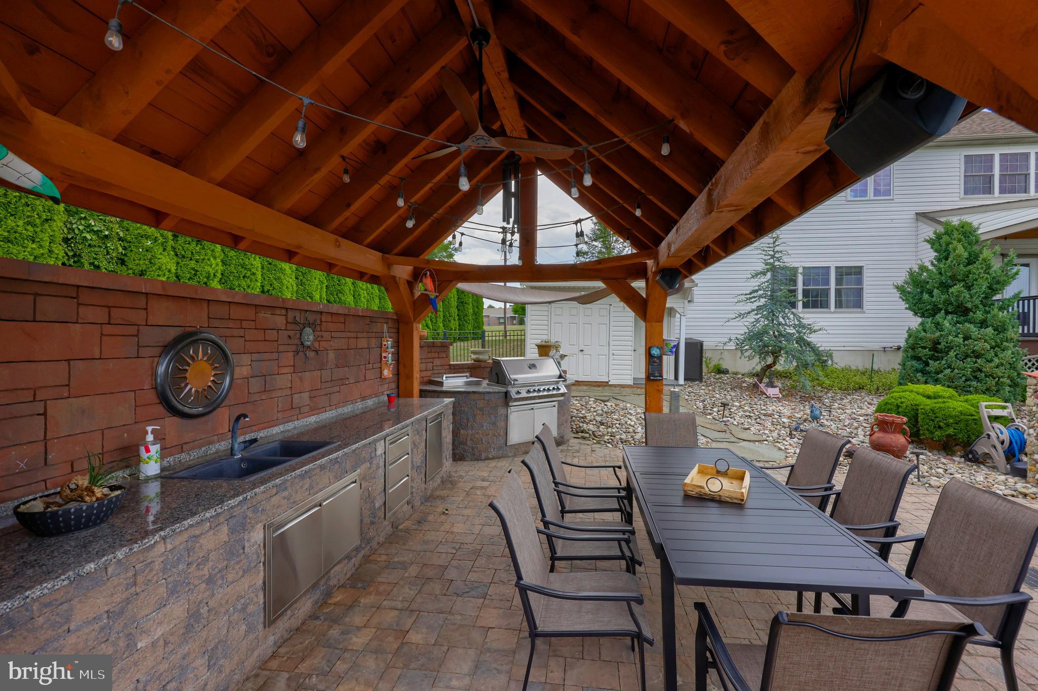 MAYTOWN - Residential