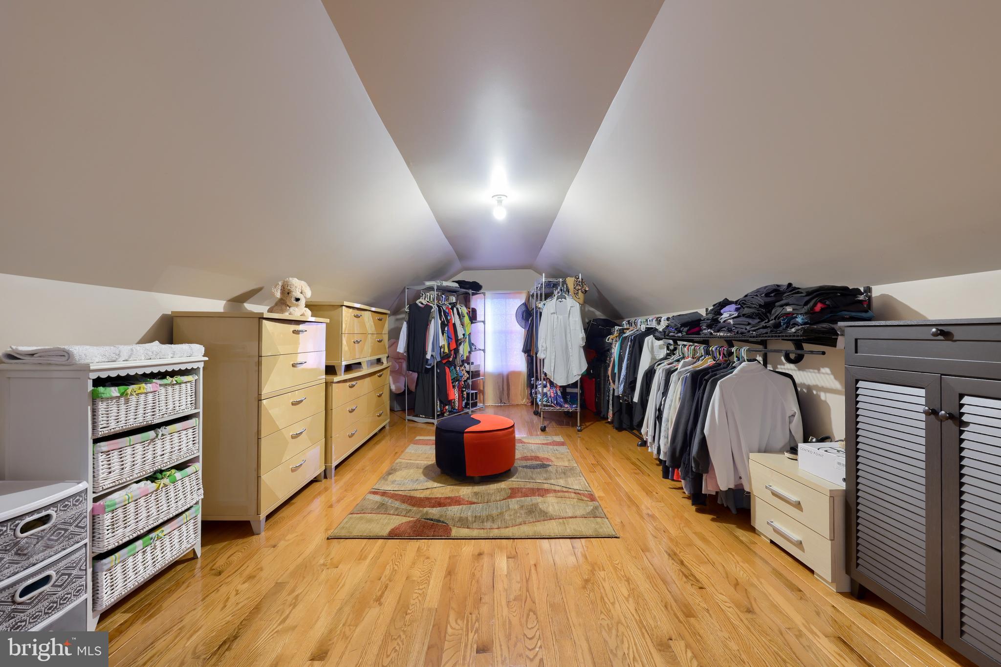 MAYTOWN - Residential