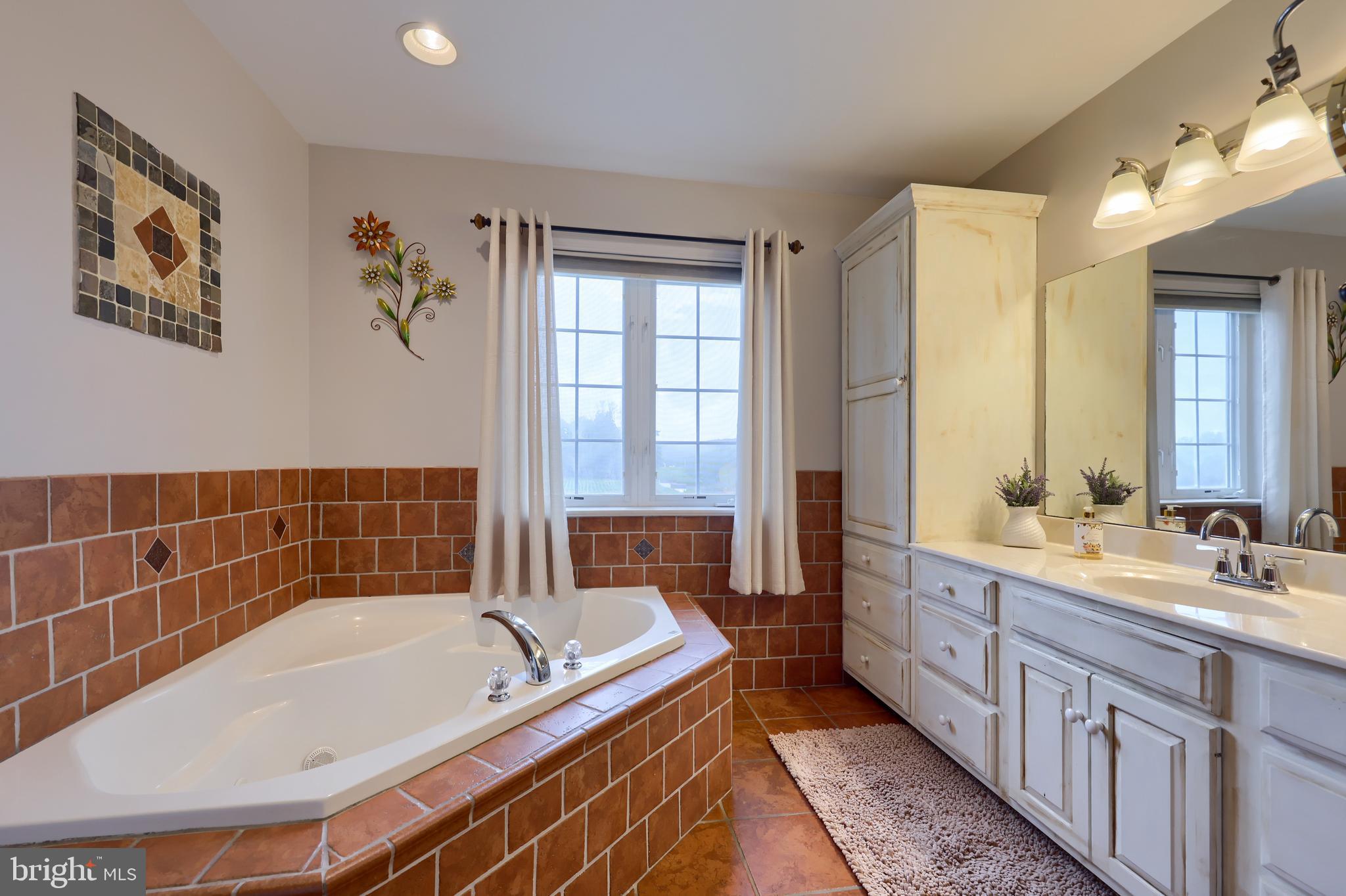 MAYTOWN - Residential