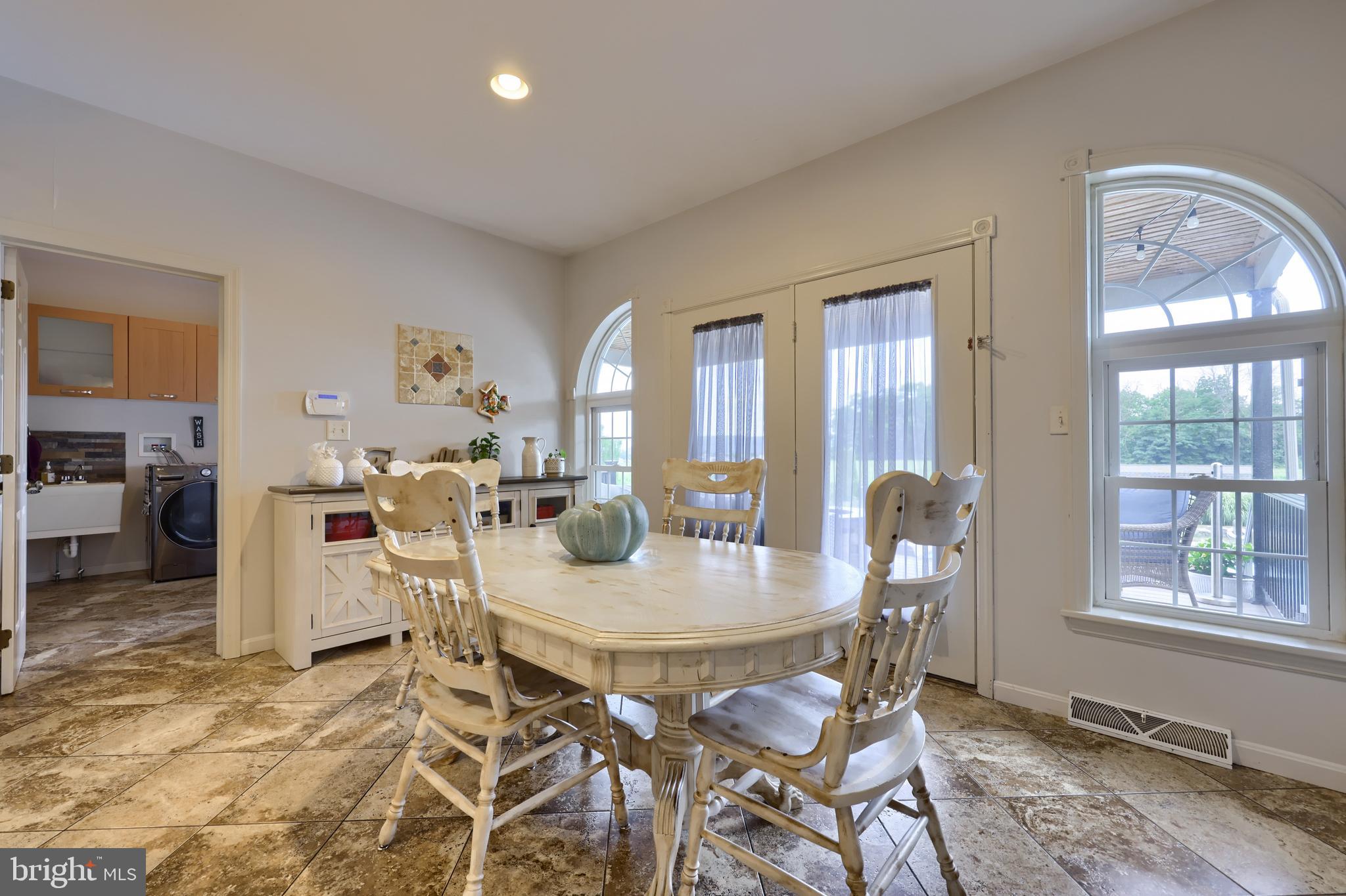 MAYTOWN - Residential