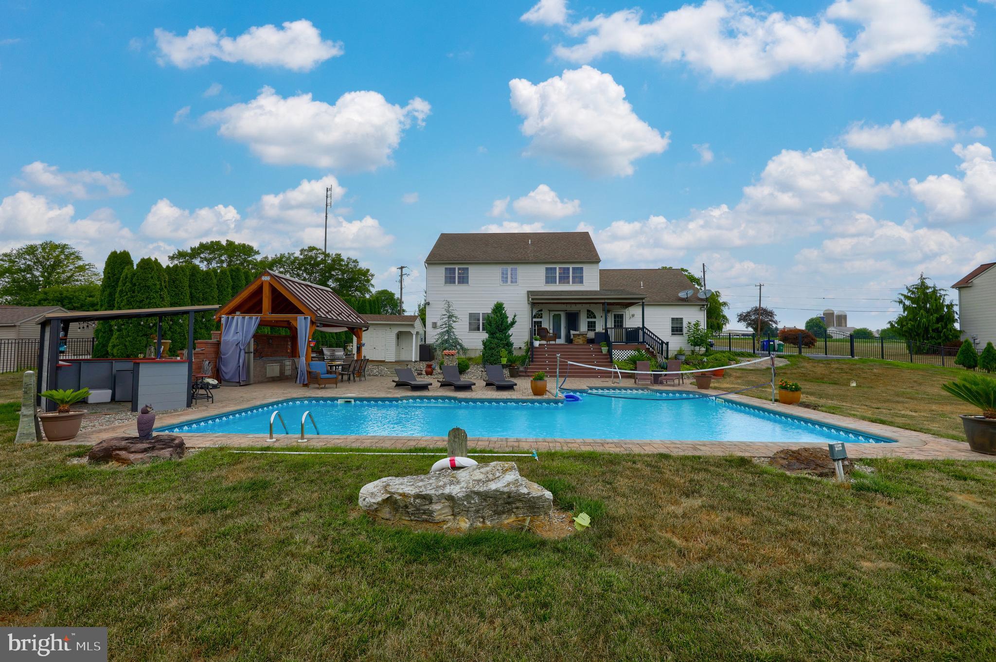 MAYTOWN - Residential