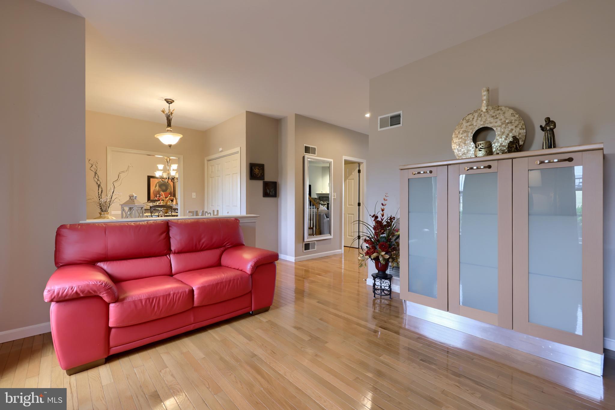 MAYTOWN - Residential