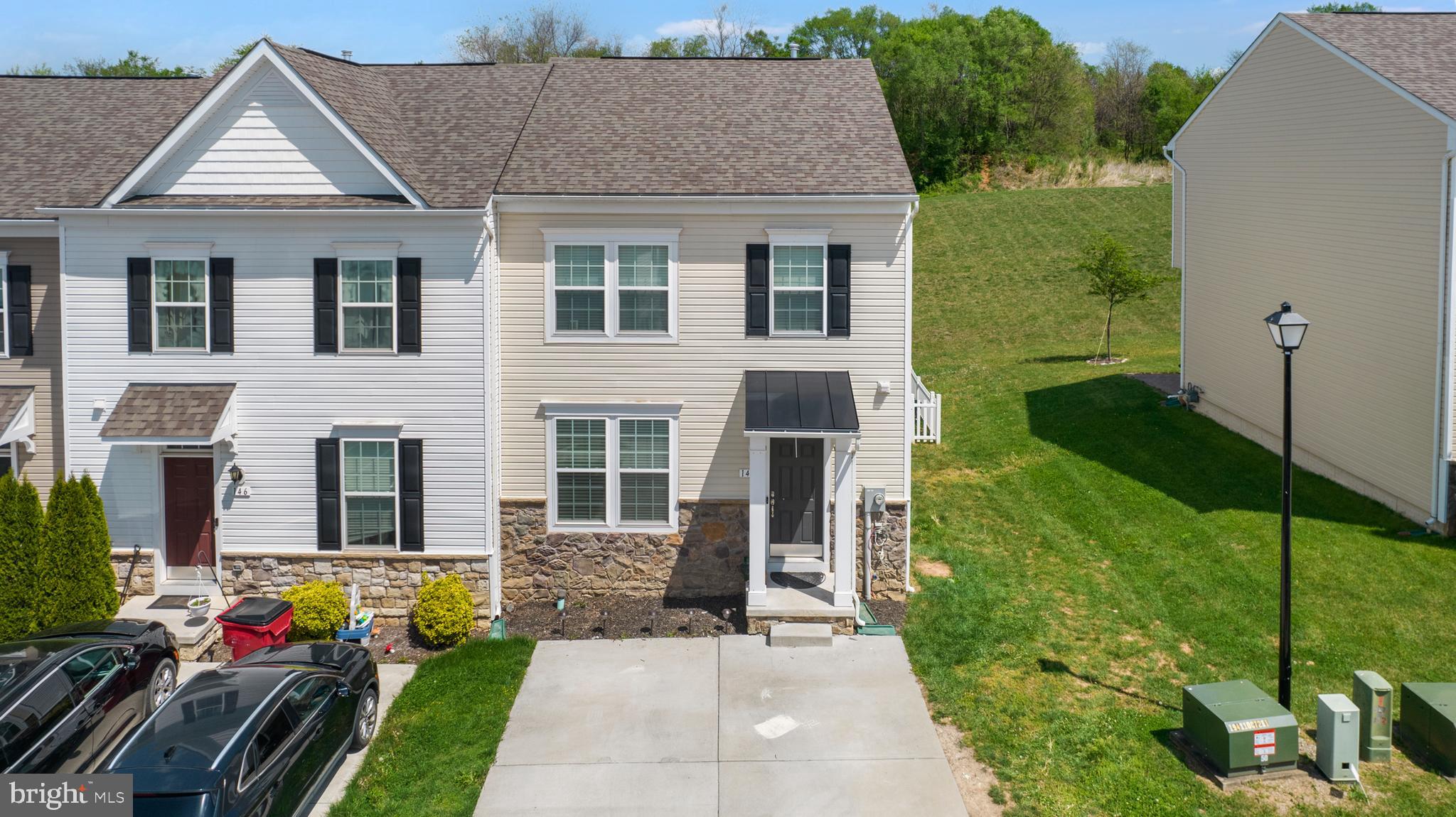 ARCHERS ROCK - Residential