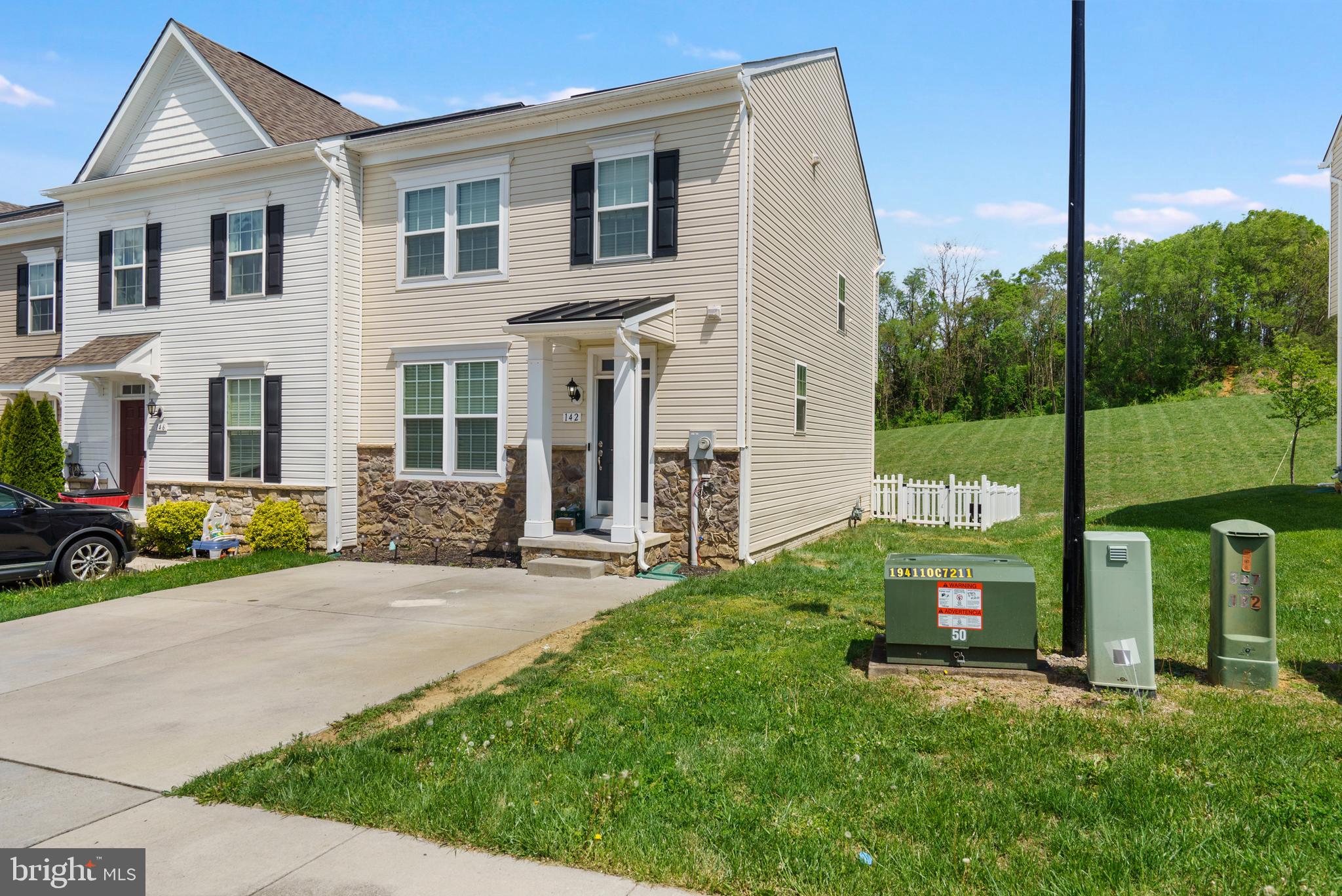 ARCHERS ROCK - Residential