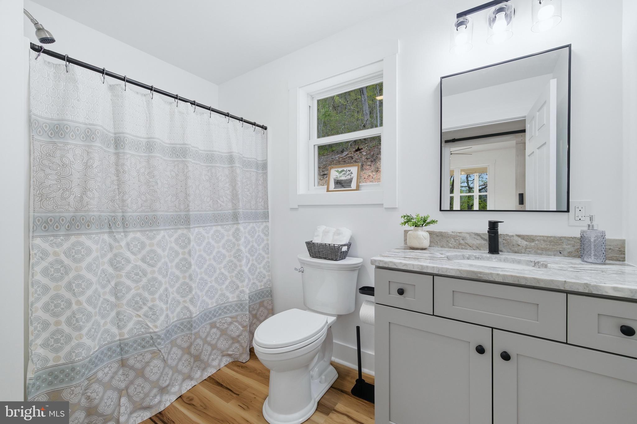 FORT PASSAGE - Residential