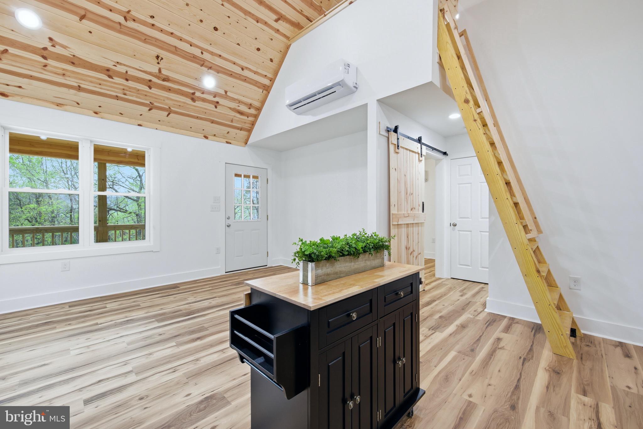 FORT PASSAGE - Residential