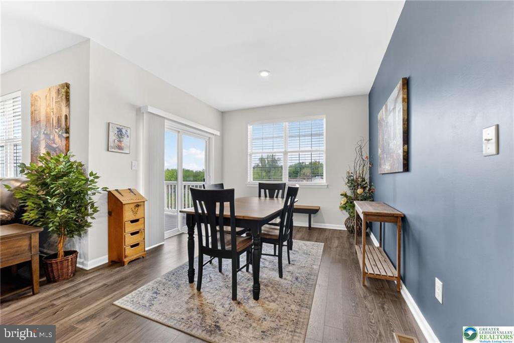 HAMILTON WALK - Residential