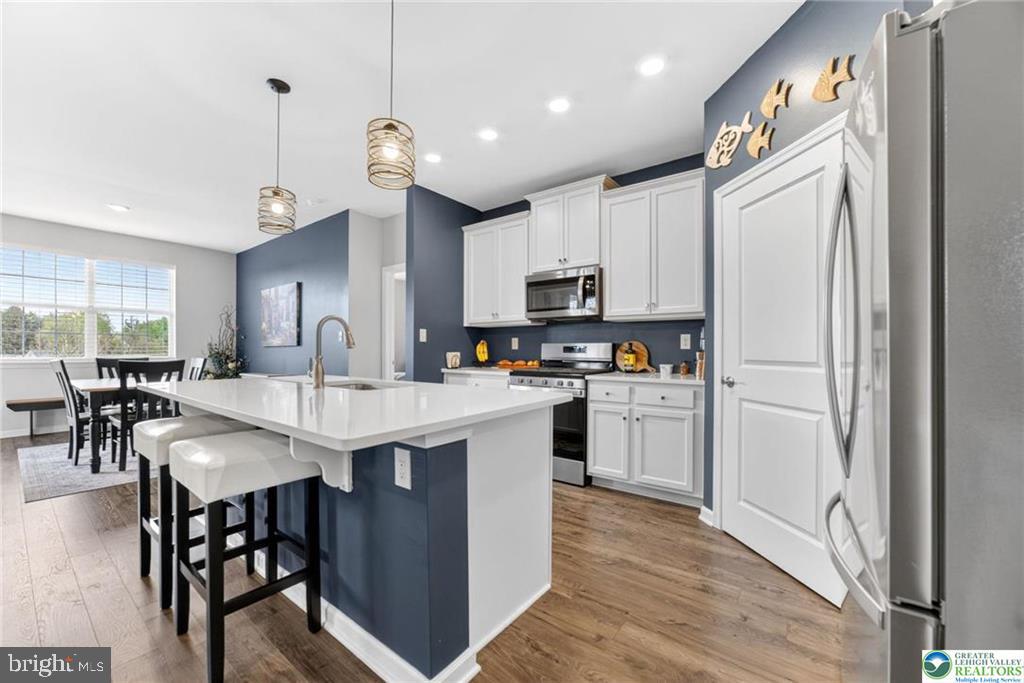 HAMILTON WALK - Residential