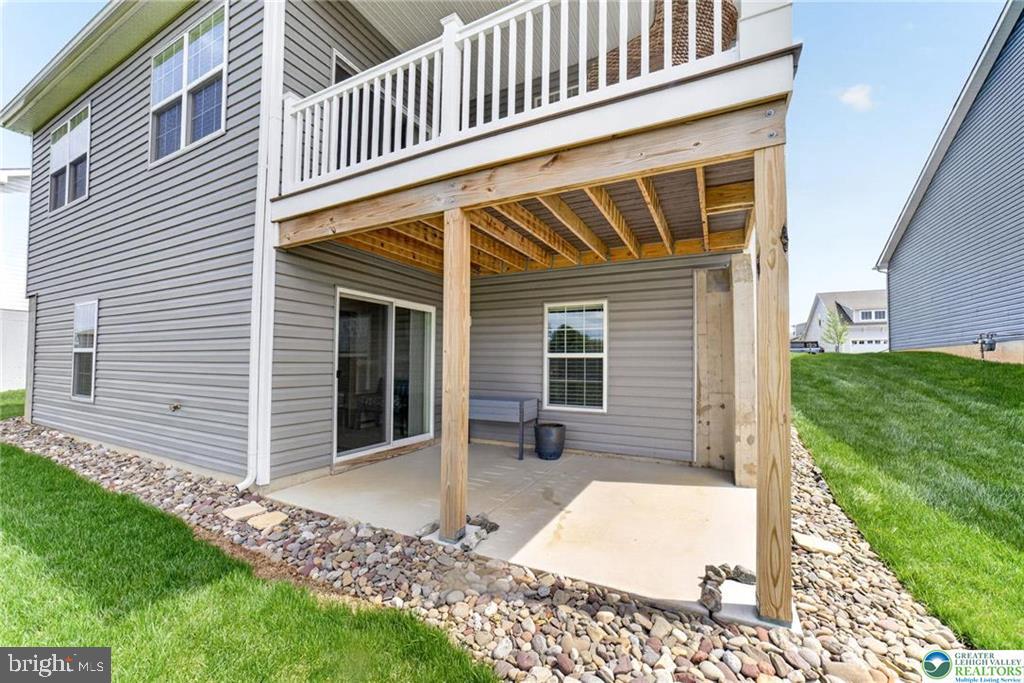 HAMILTON WALK - Residential