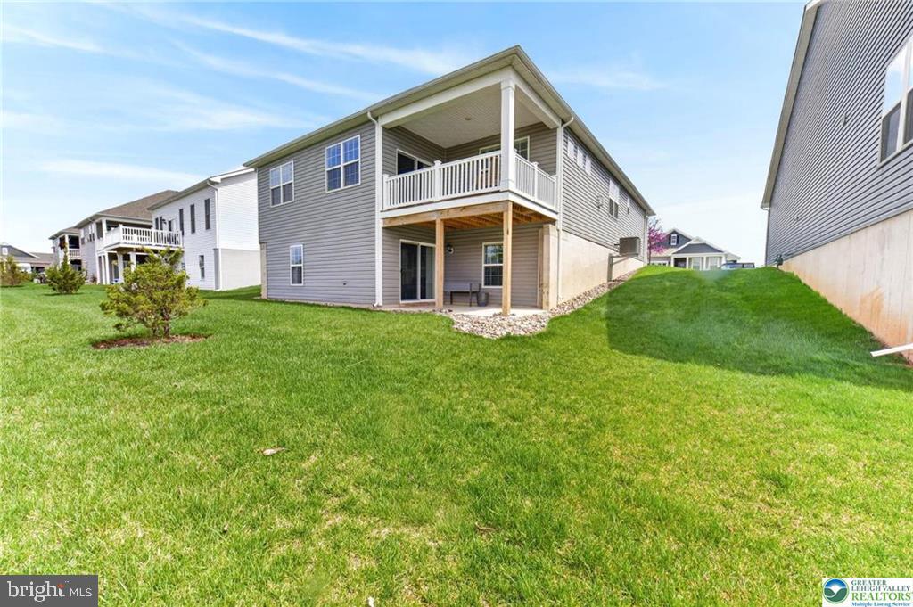 HAMILTON WALK - Residential