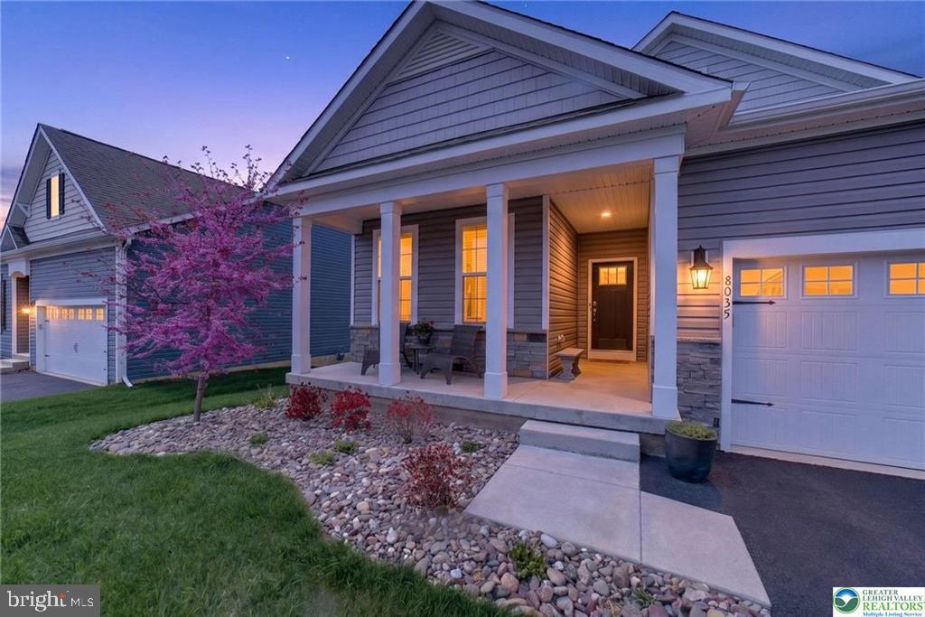 HAMILTON WALK - Residential