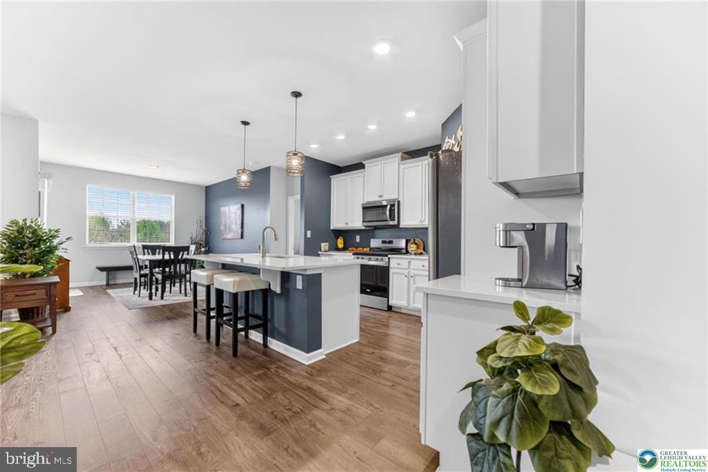 HAMILTON WALK - Residential