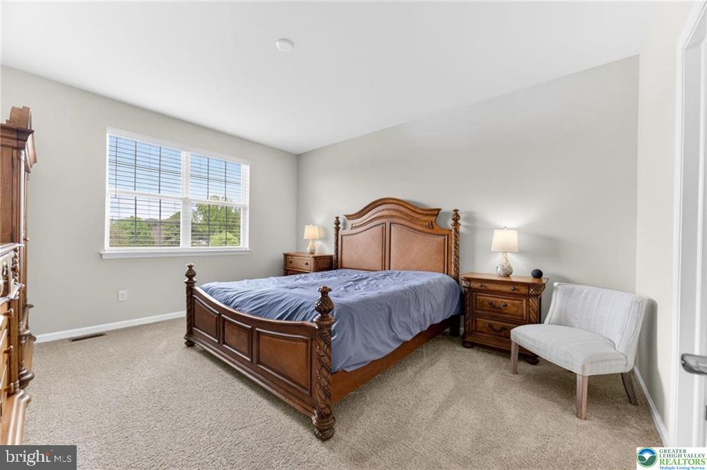 HAMILTON WALK - Residential